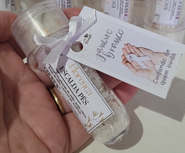 4 Lembrancinha Mini Tubetes de Escalda-pés 30g (escolha a fragrância)