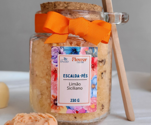 13 Escalda-pés vidro com colher dosadora de madeira 230g (escolha sua Fragrância)