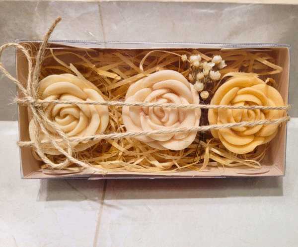 Kit Trio Flores em Sabonete (03 botões de Rosa) "Flower Collection" 180g