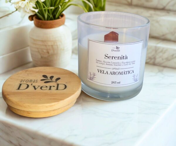 Vela Aromática Serenità (Pote com tampa madeira 265 ml)